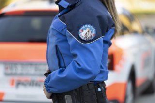 La police cantonale valaisanne appelle les usagers de la route "à faire preuve de responsabilité et de prudence" à la veille du week-end prolongé de l'Ascension (image d'illustration). KEYSTONE/GAETAN BALLY